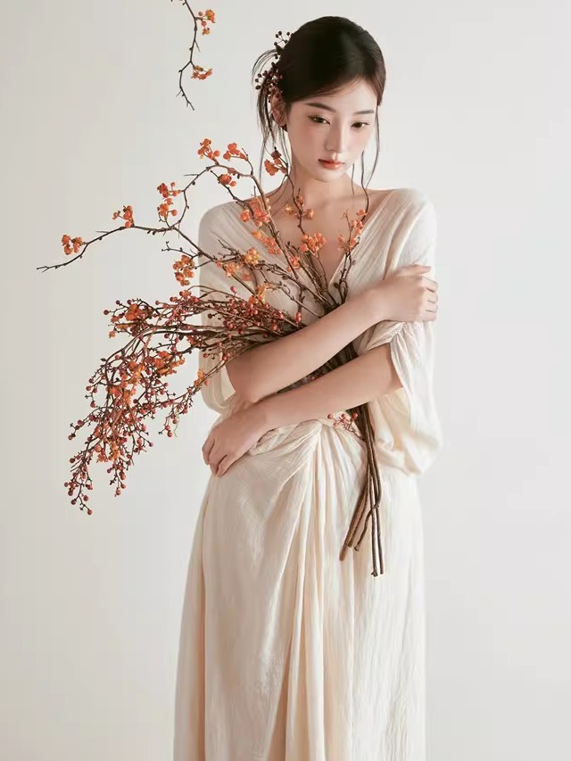 Ethnic Fashion Studio - Elegant National Style Photography Costume Simple