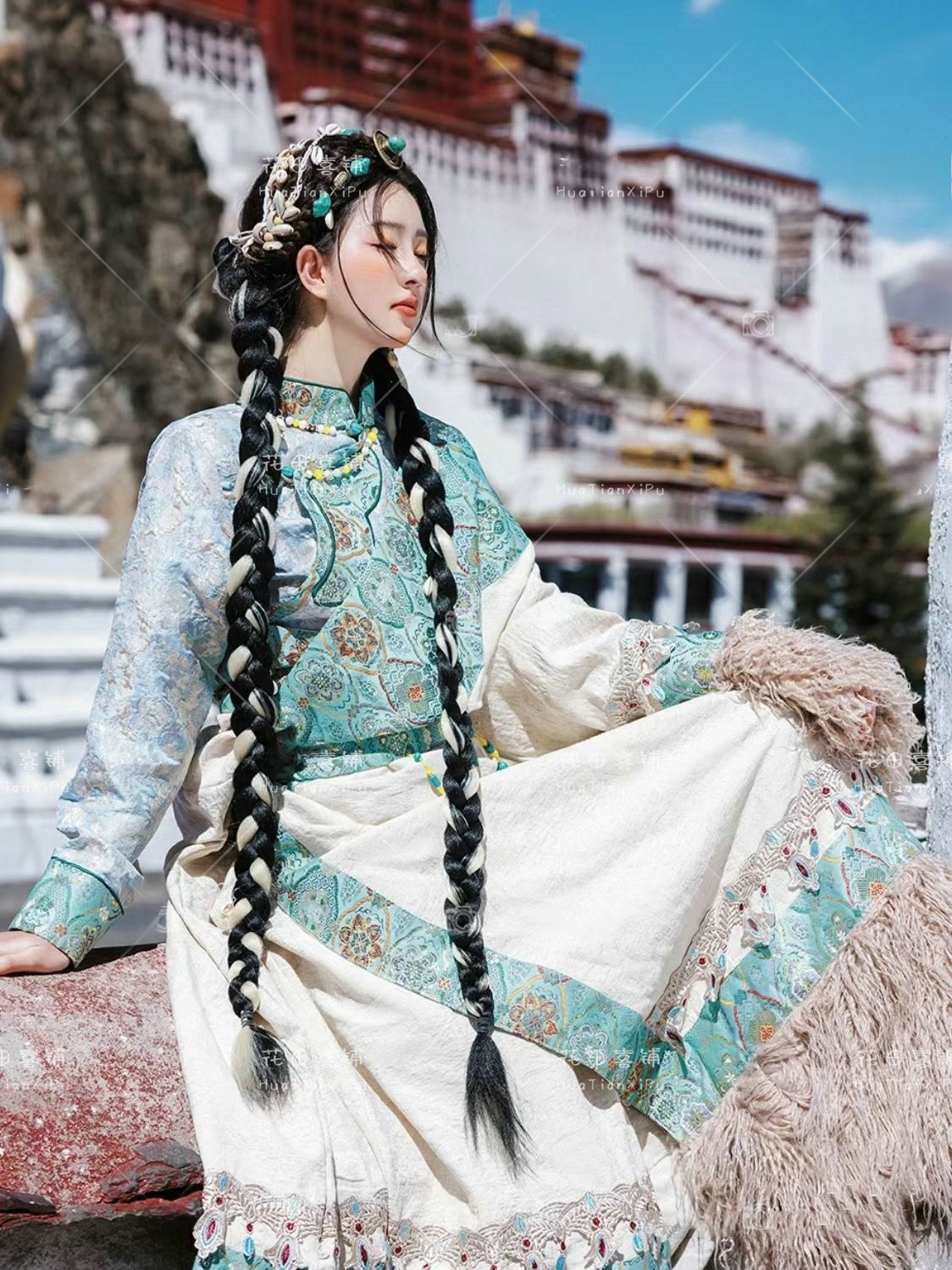 Blue Tibetan Ethnic Noblewoman - Ethnic Clothing & Online Fashion Store Khaadi Pk recensie en prijs