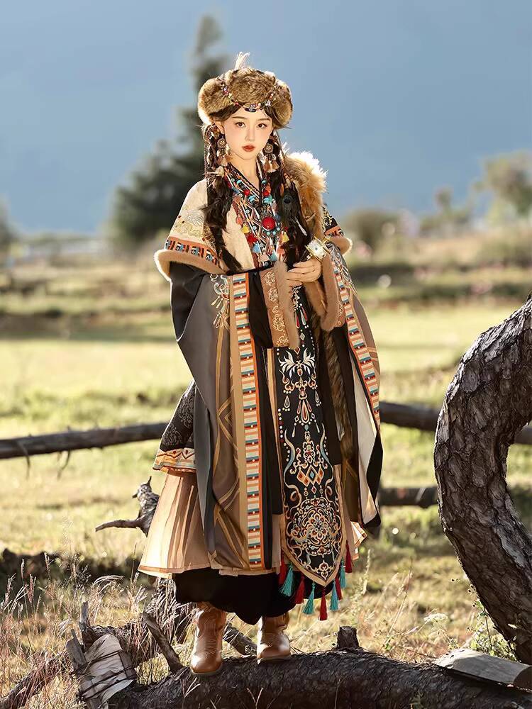 Ethnic Tibetan Style Embroider - Ethnic Clothing & Online Fashion Store Khaadi Pk recensie en prijs