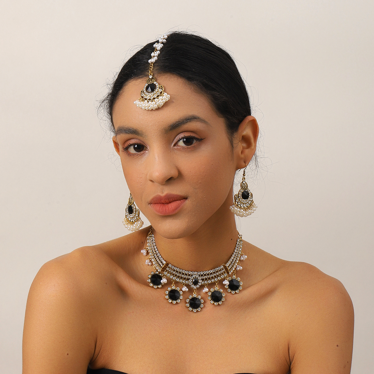 Luxury Gold Color Round Crysta - Ethnic Fashion Dubai recensie en prijs